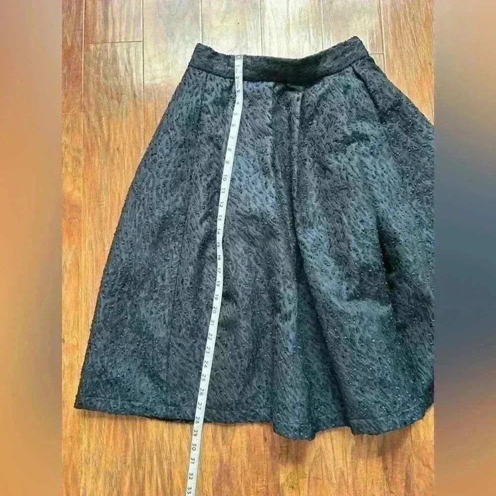 H&M Women’s Size 10 Textured Navy Blue and Black Bubble Knee Length Skirt - Picture 3 of 6